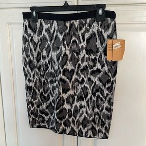 Rachel Roy stretch stick skirt, gray,black, white animal print